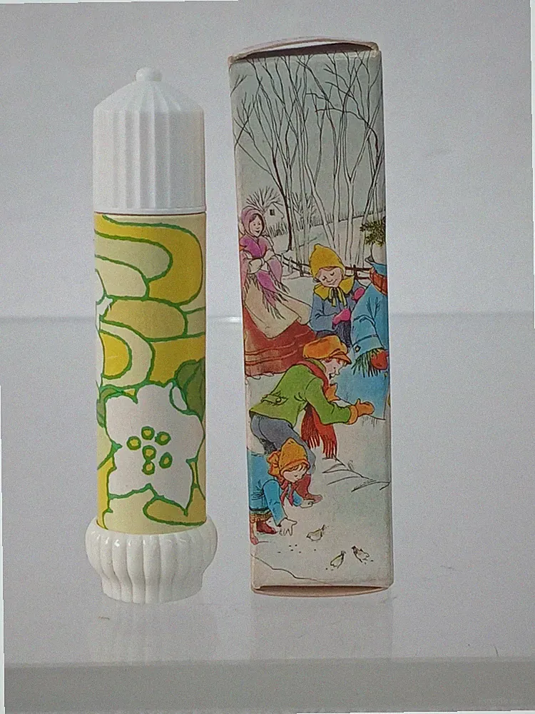 VINTAGE AVON PERFUMED DEMISTIK LEMON VELVET .19 OZ NEW IN BOX NOS
